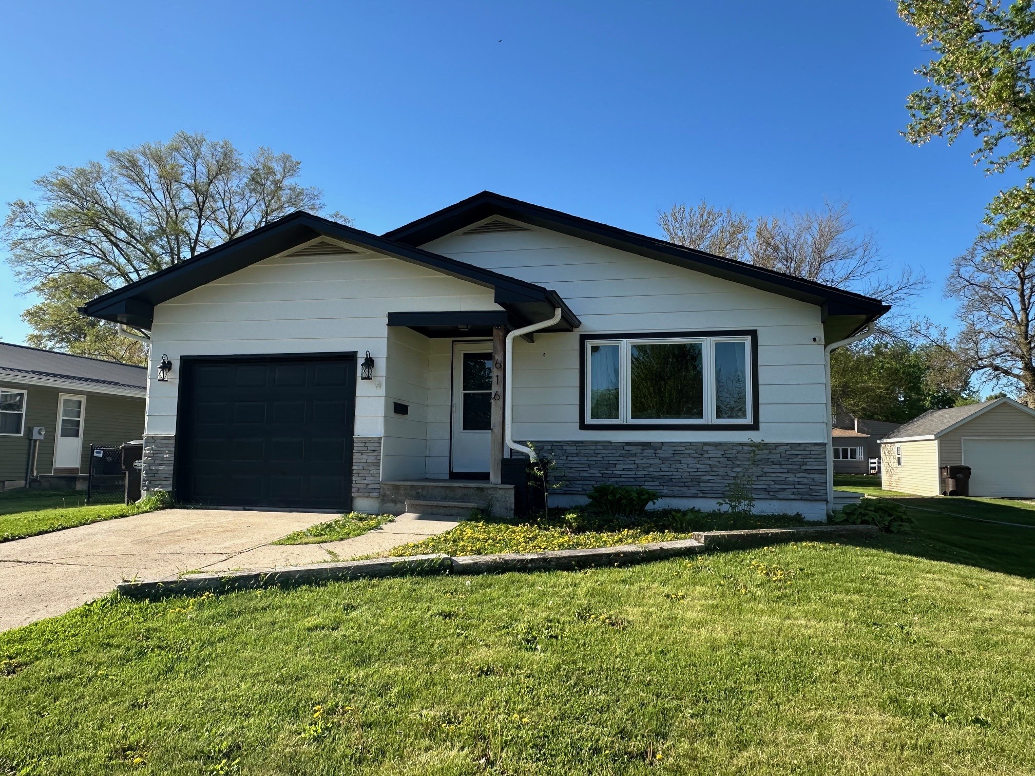 616 E Green Street, Winterset, Iowa image 1