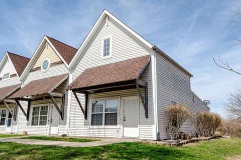 Condo For Sale - 1203 10th Avenue<br/> Altoona, IA 50009