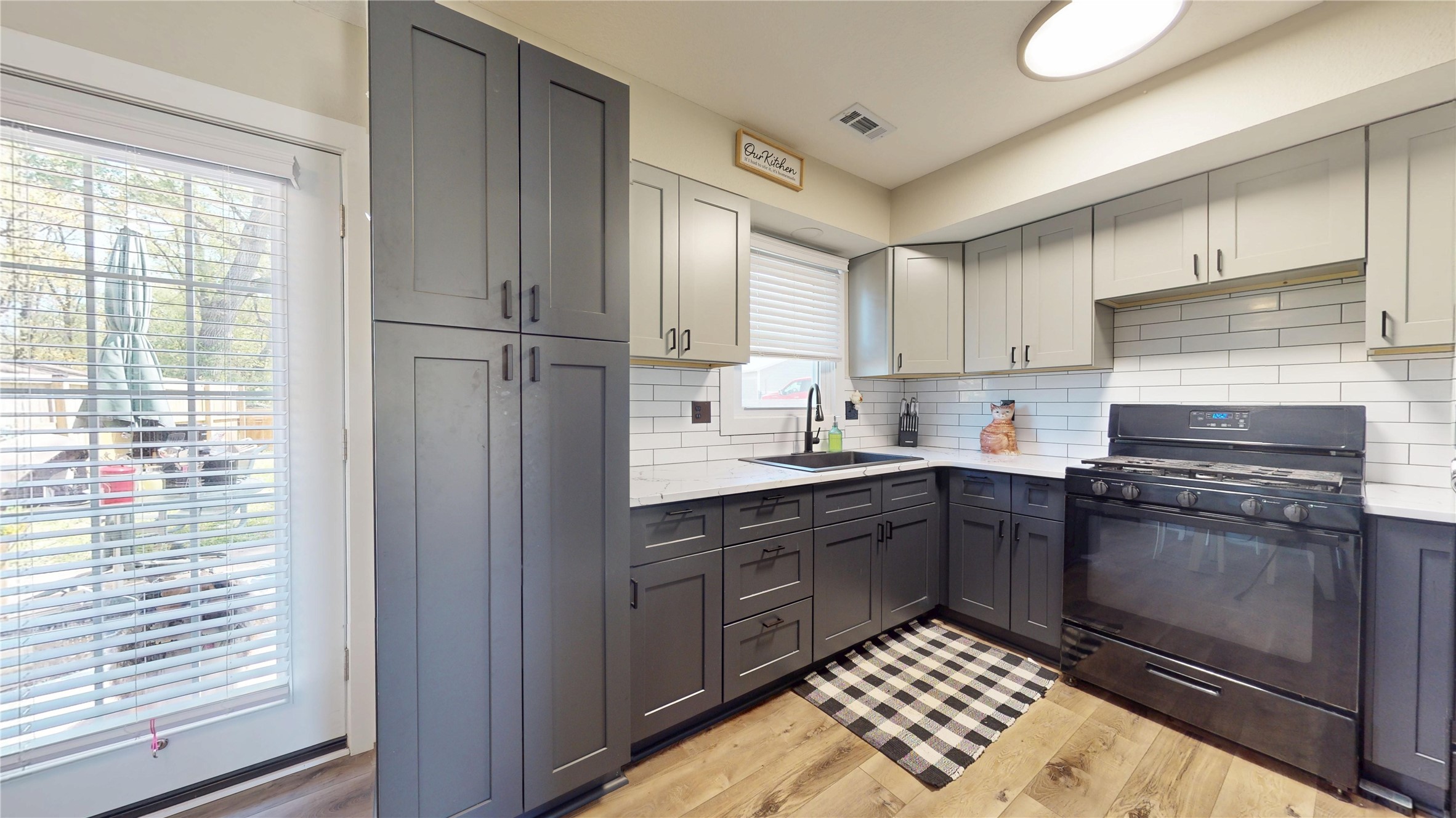 4815 Nw 53rd Court, Des Moines, Iowa image 3