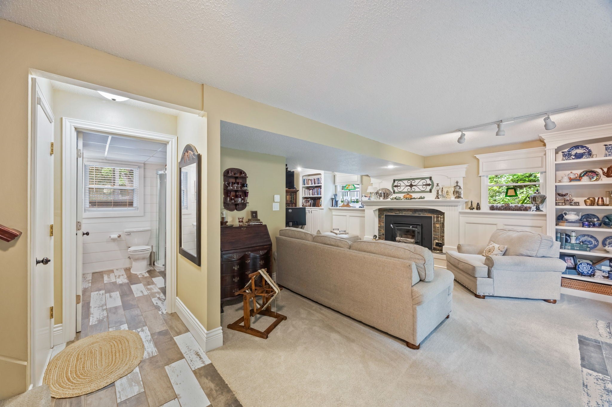 4060 NW 46th Place