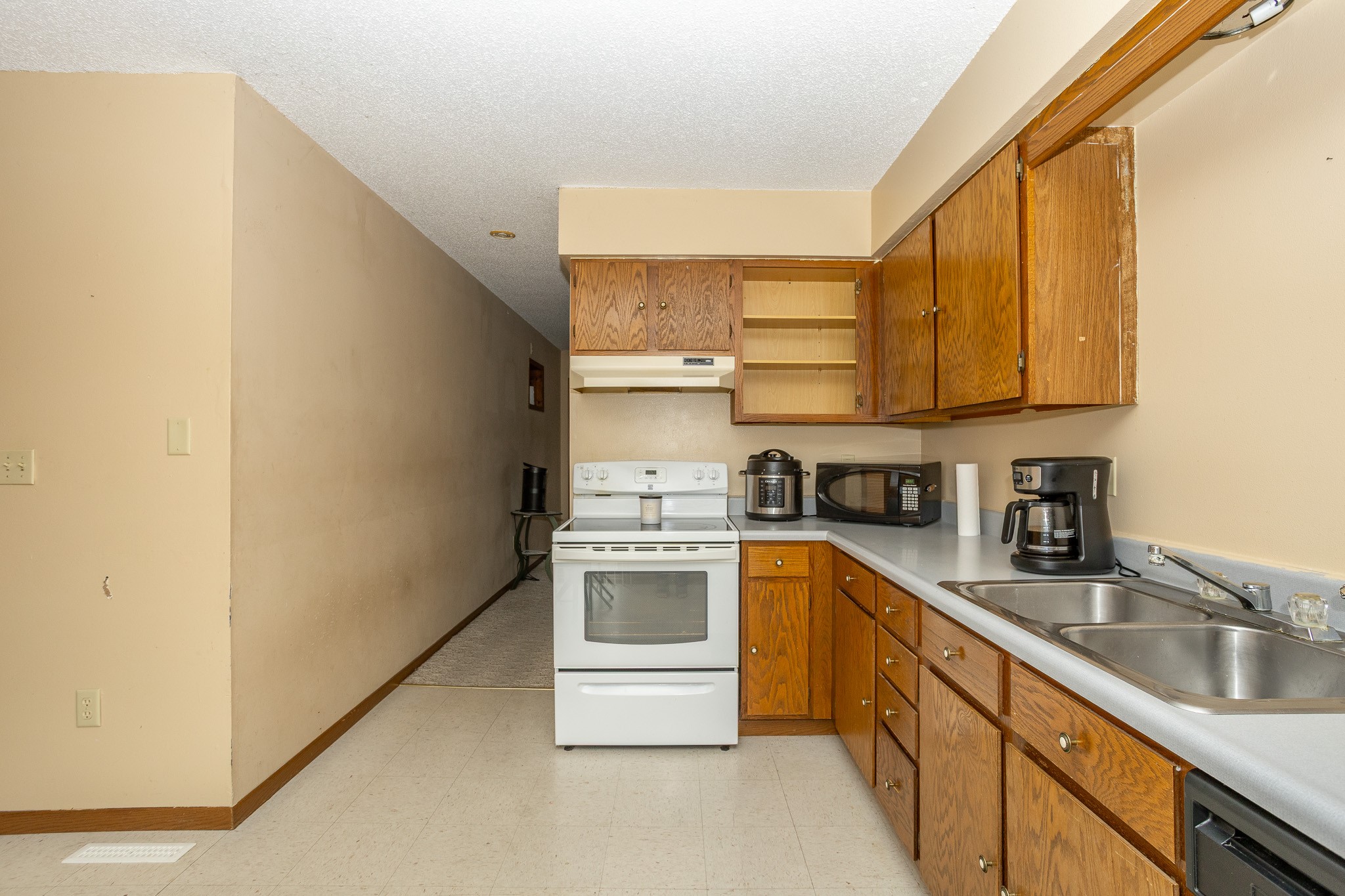 3319 NW Brookside Drive, Grimes, Iowa image 11