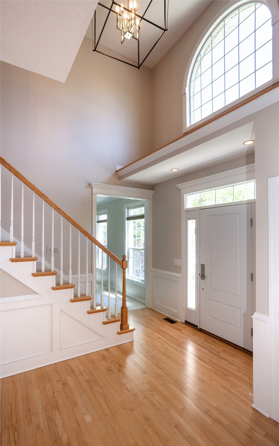 1652 NW 125th Street, Clive, Iowa image 3