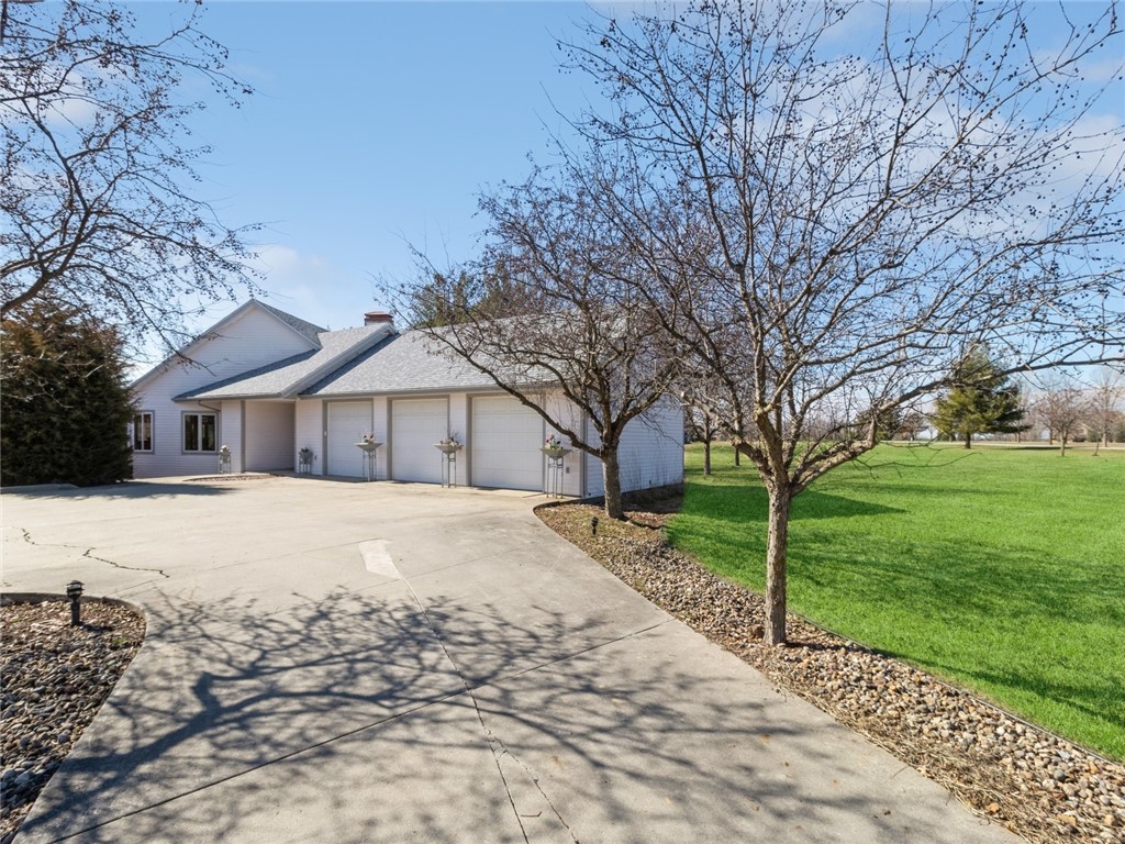 20236 Mill Creek Lane, Adel, Iowa image 1