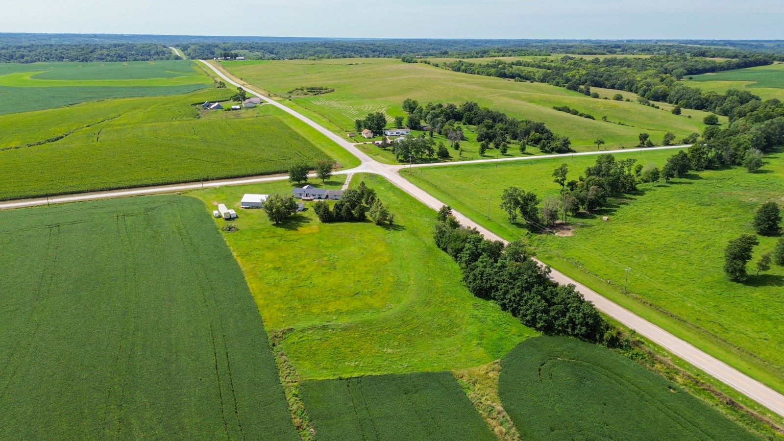 23015 Wyoming Street, Lacona, Iowa image 31