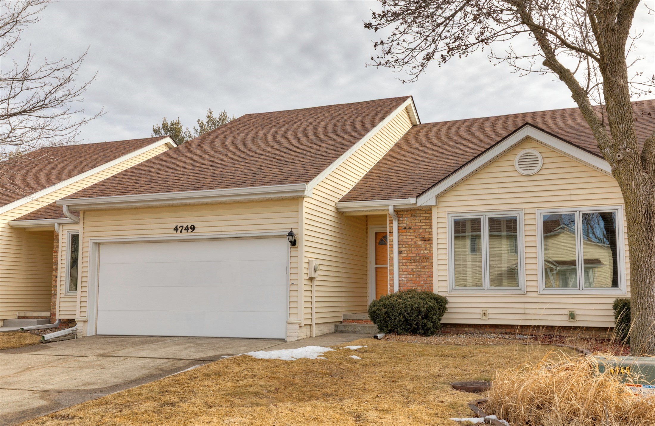 4749 85th Street, Urbandale, Iowa image 2