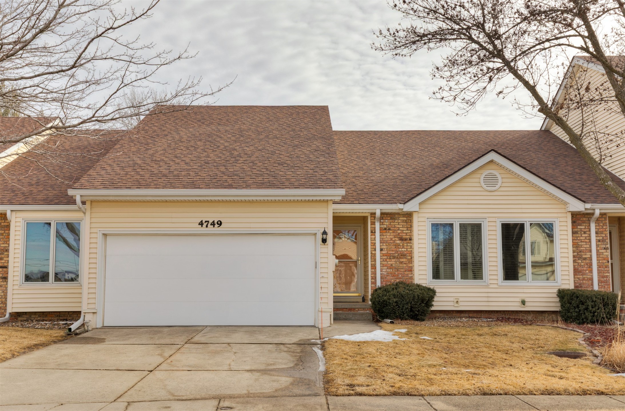 4749 85th Street, Urbandale, Iowa image 1