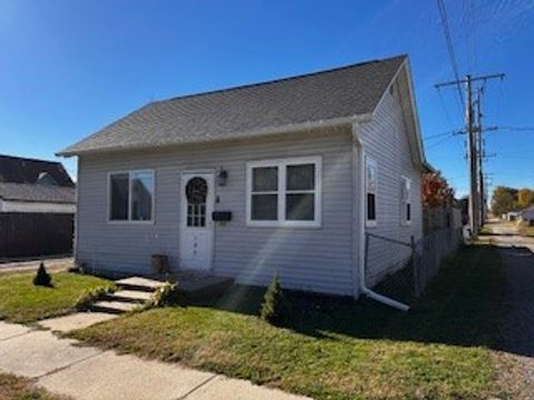 106 N 8th Avenue Marshalltown IA 50158