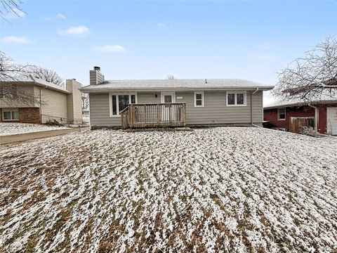 3607 E 41st Court Des Moines IA 50317