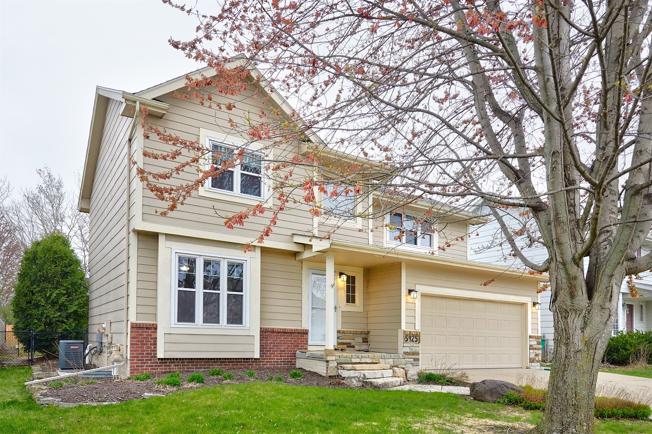 5425 NW 90th Street, Johnston, Iowa image 1