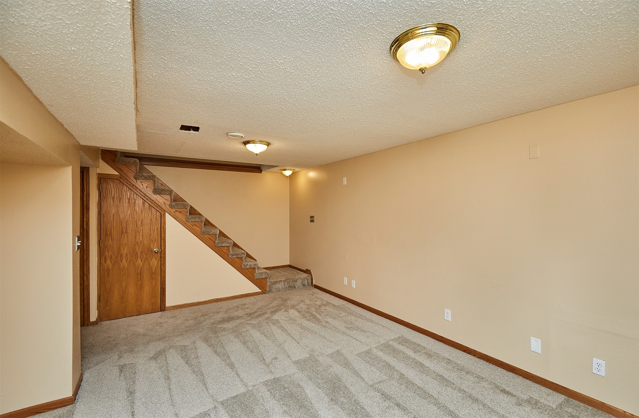 5425 NW 90th Street, Johnston, Iowa image 22