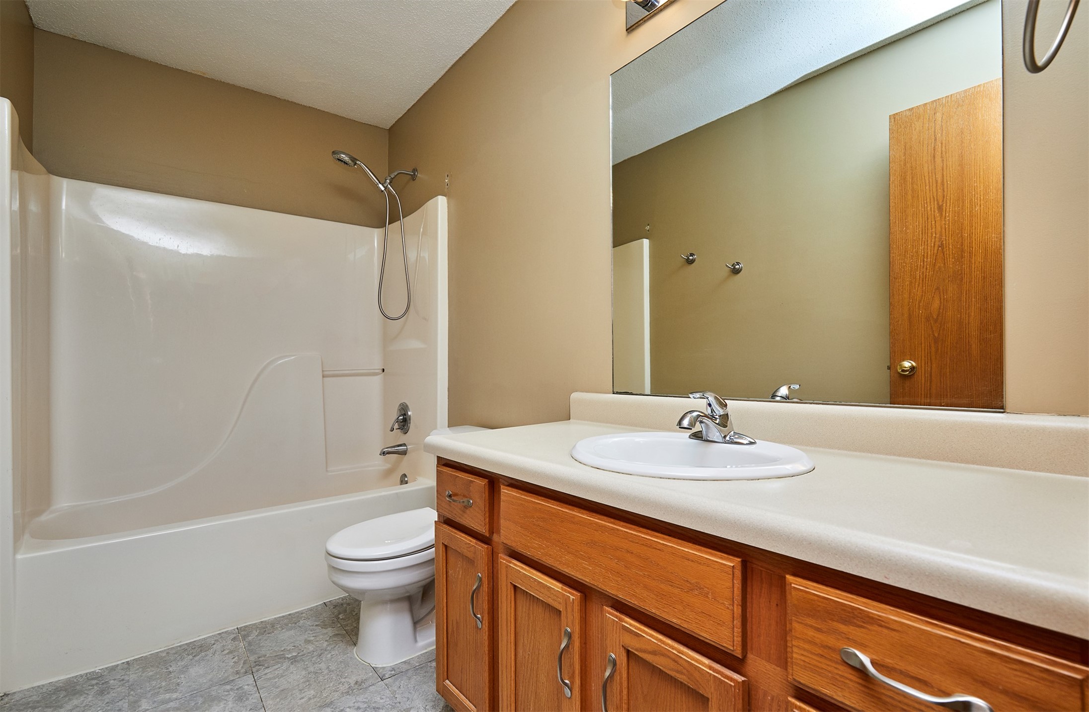 5425 NW 90th Street, Johnston, Iowa image 21