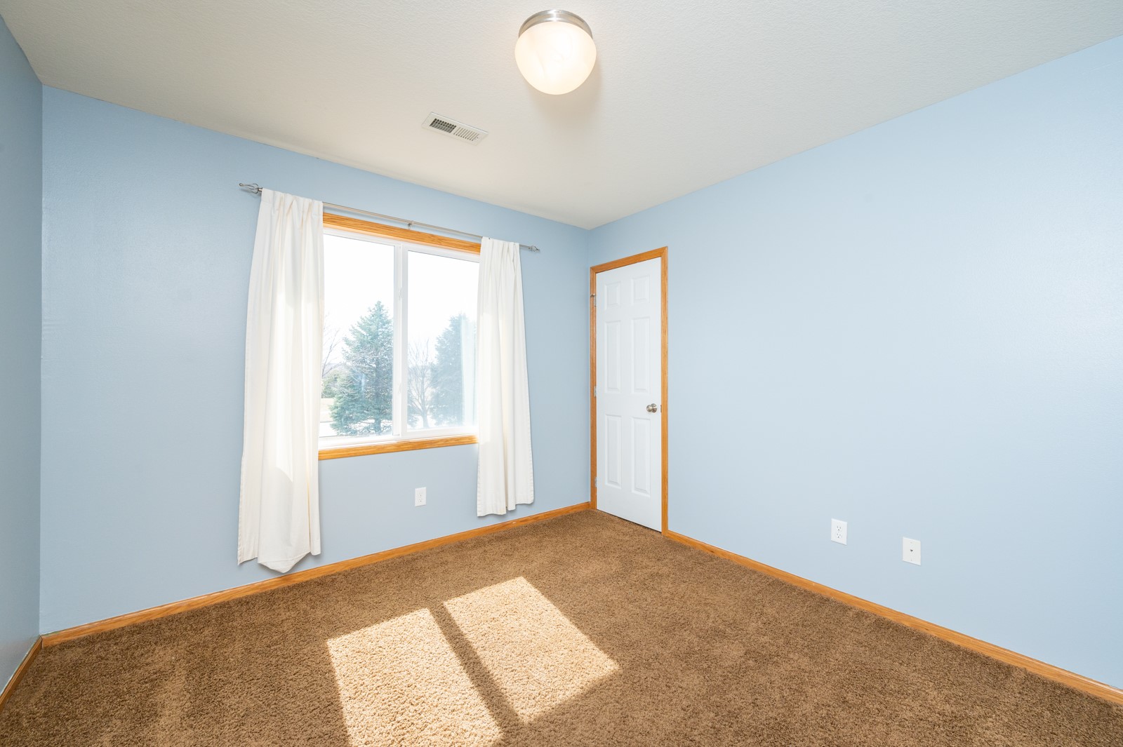 9384 Red Sunset Drive, West Des Moines, Iowa image 11