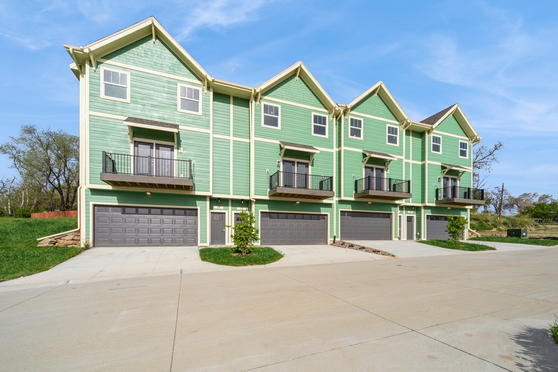 335 Forest Avenue #22, Des Moines, Iowa image 2