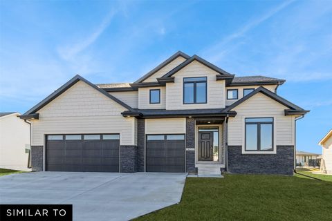 2550 SE Florence Drive Waukee IA 50263