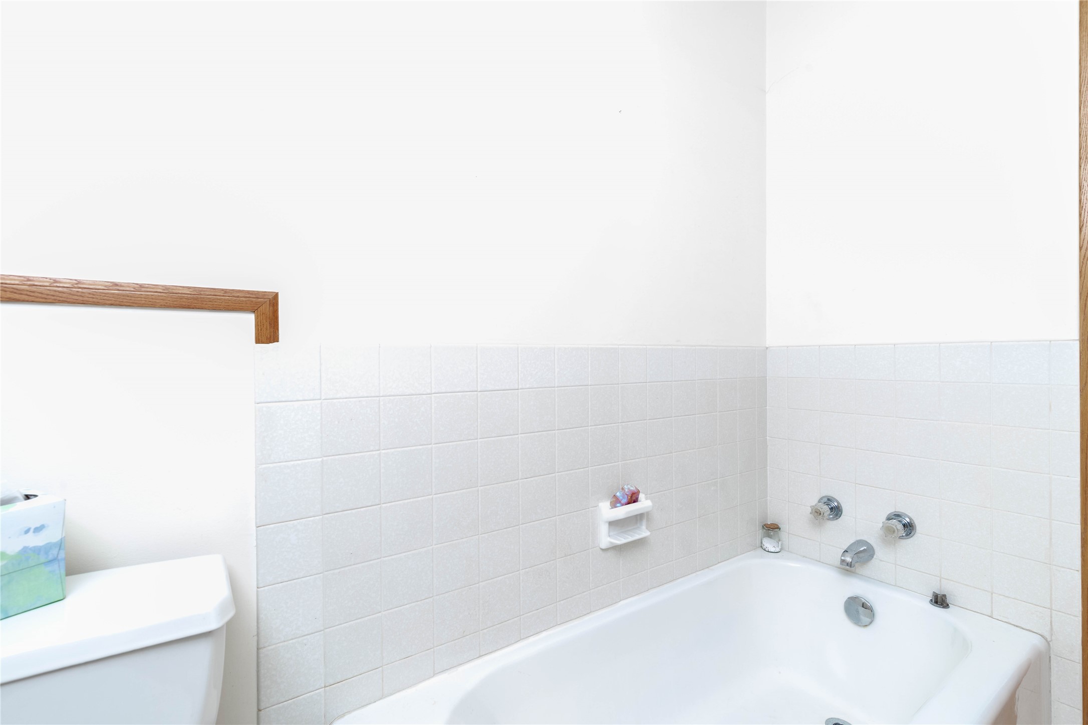 2540 E. Tiffin Avenue, Des Moines, Iowa image 9