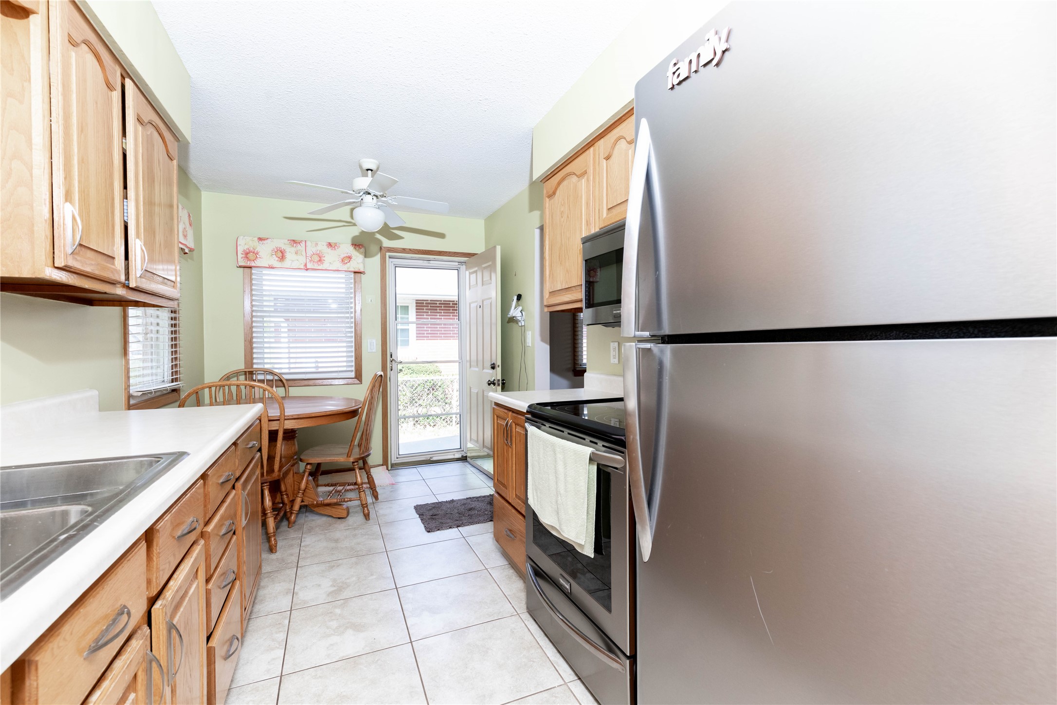2540 E. Tiffin Avenue, Des Moines, Iowa image 3