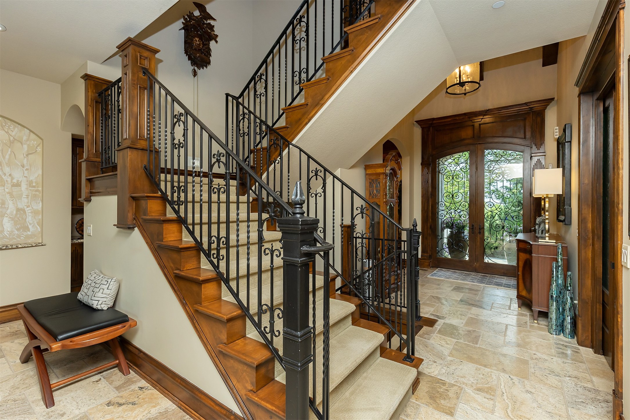 809 NE Bridge Creek Court