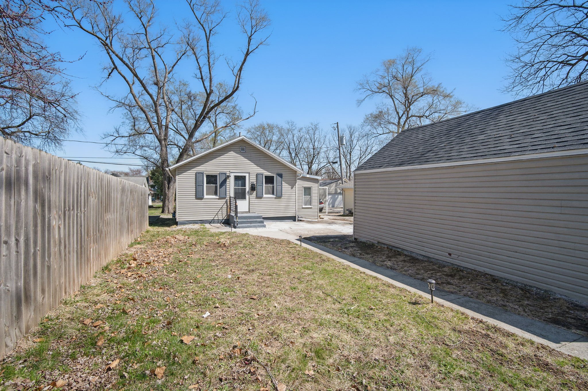 409 10th Street, West Des Moines, Iowa image 2