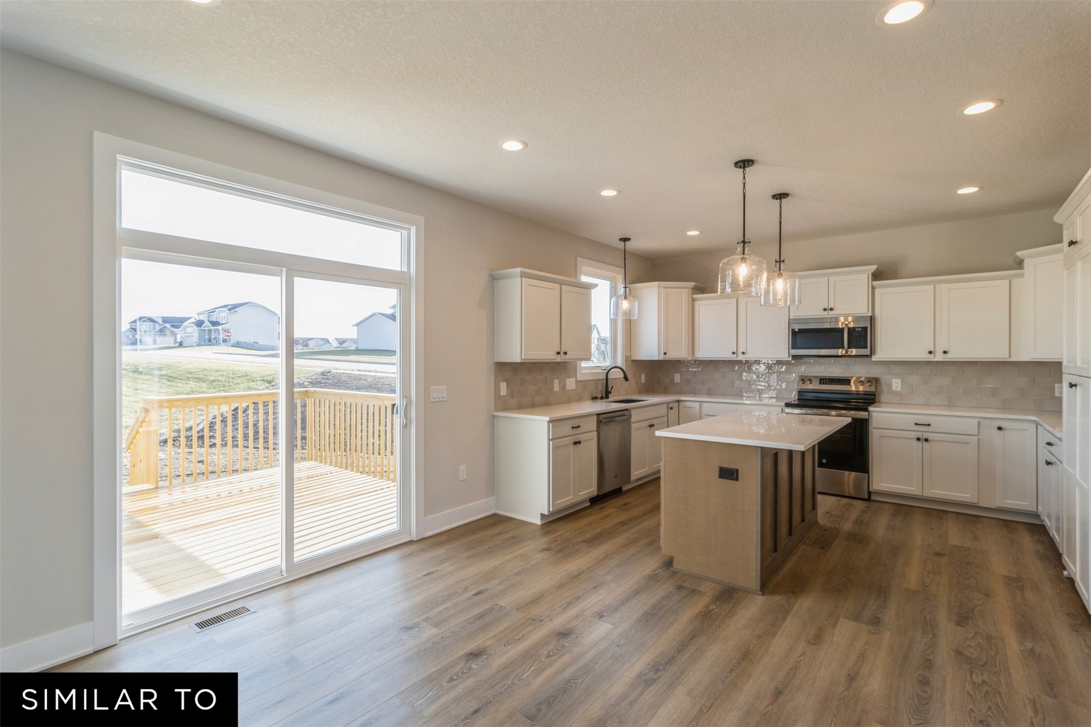 325 NW Red Oak Drive