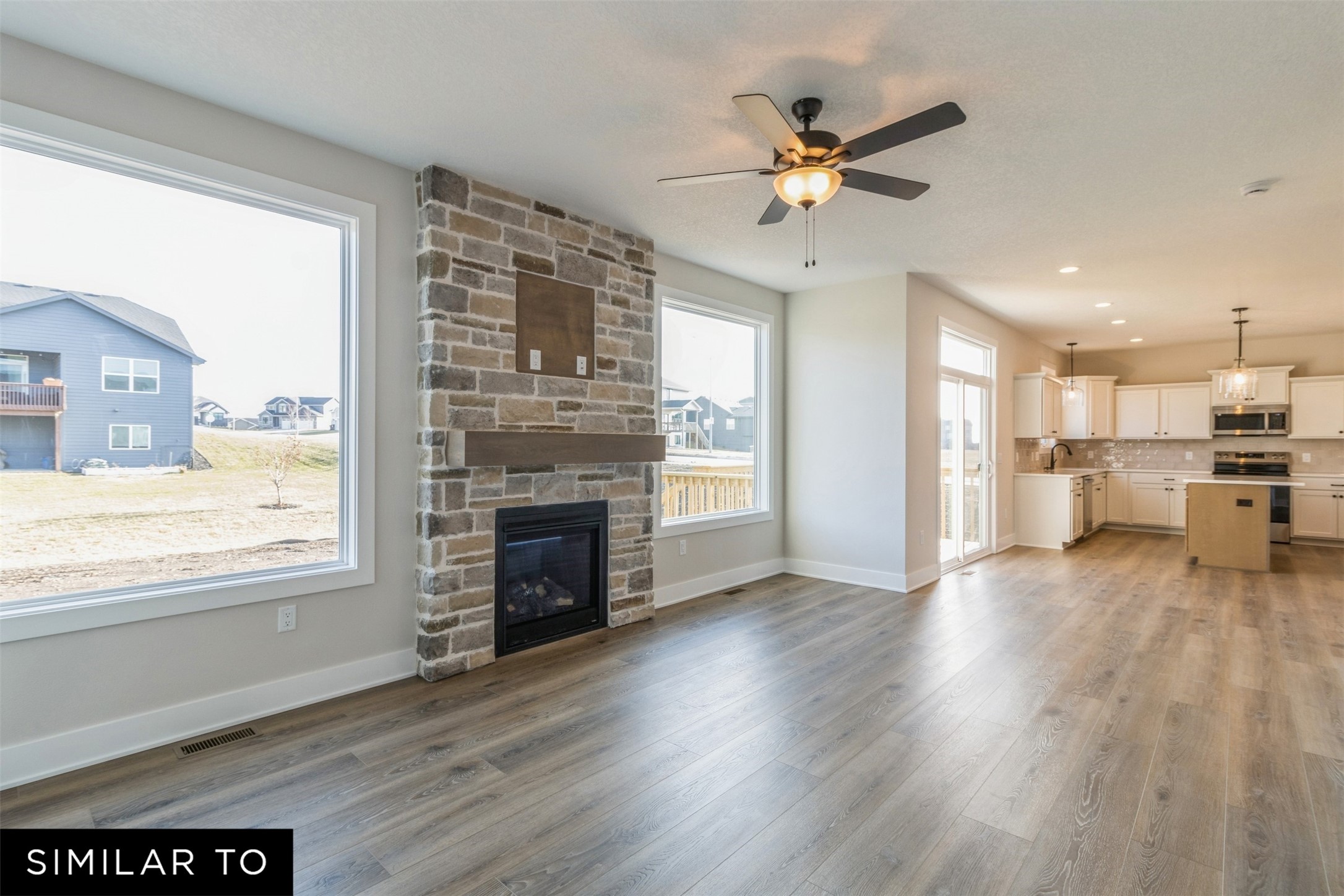 325 NW Red Oak Drive