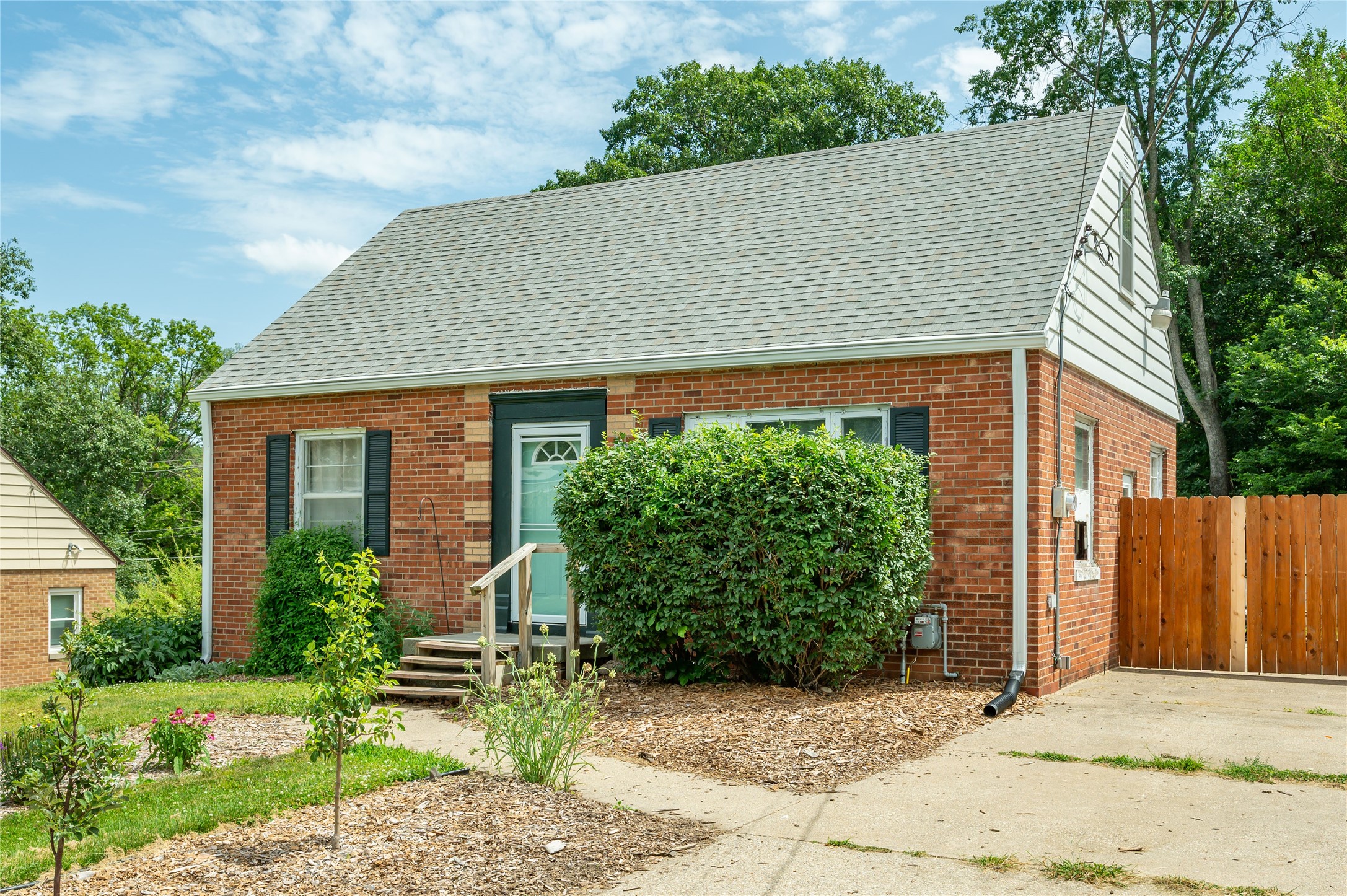 Photo 1 of 18 — 6008 Rollins Avenue, Des Moines, IA 50312
