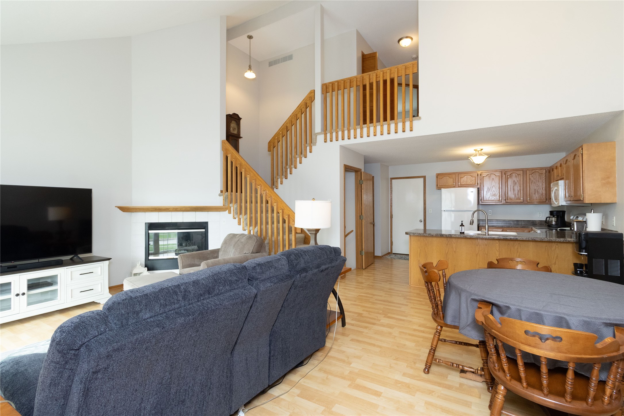 403 SE Woodbine Drive, Grimes, Iowa image 4