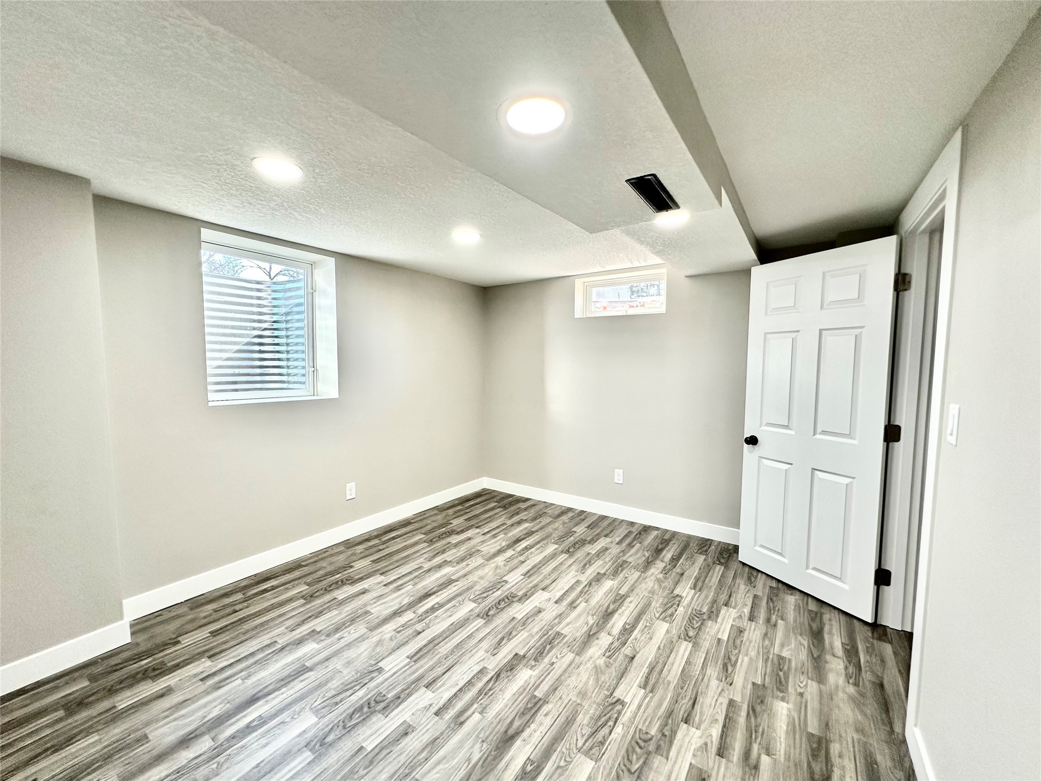 8049 Ridgeview Drive, Des Moines, Iowa image 20