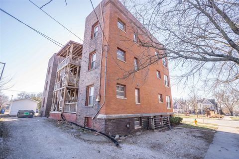 2419 Cottage Grove Avenue Des Moines IA 50311