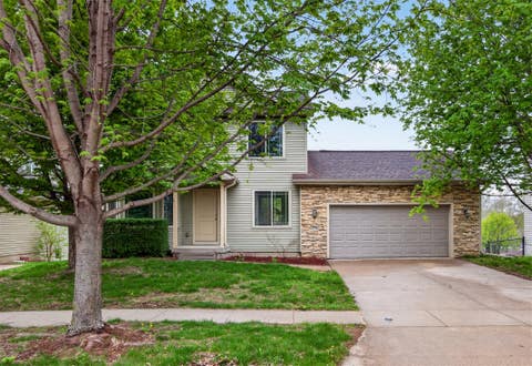 Homes For Sale - 4738 Sawyers Drive<br/> Des Moines, IA 50310