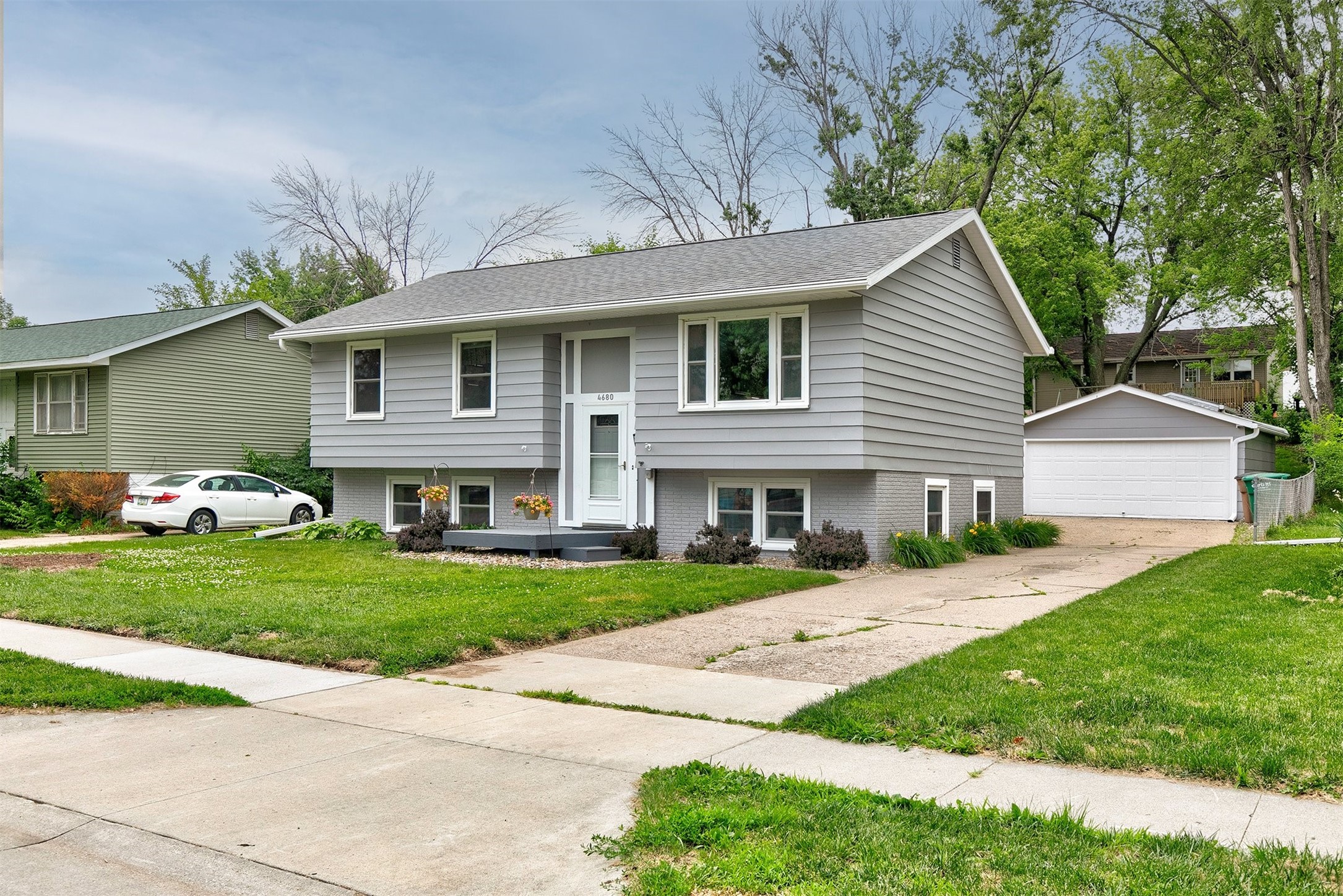 4680 Wakonda Drive