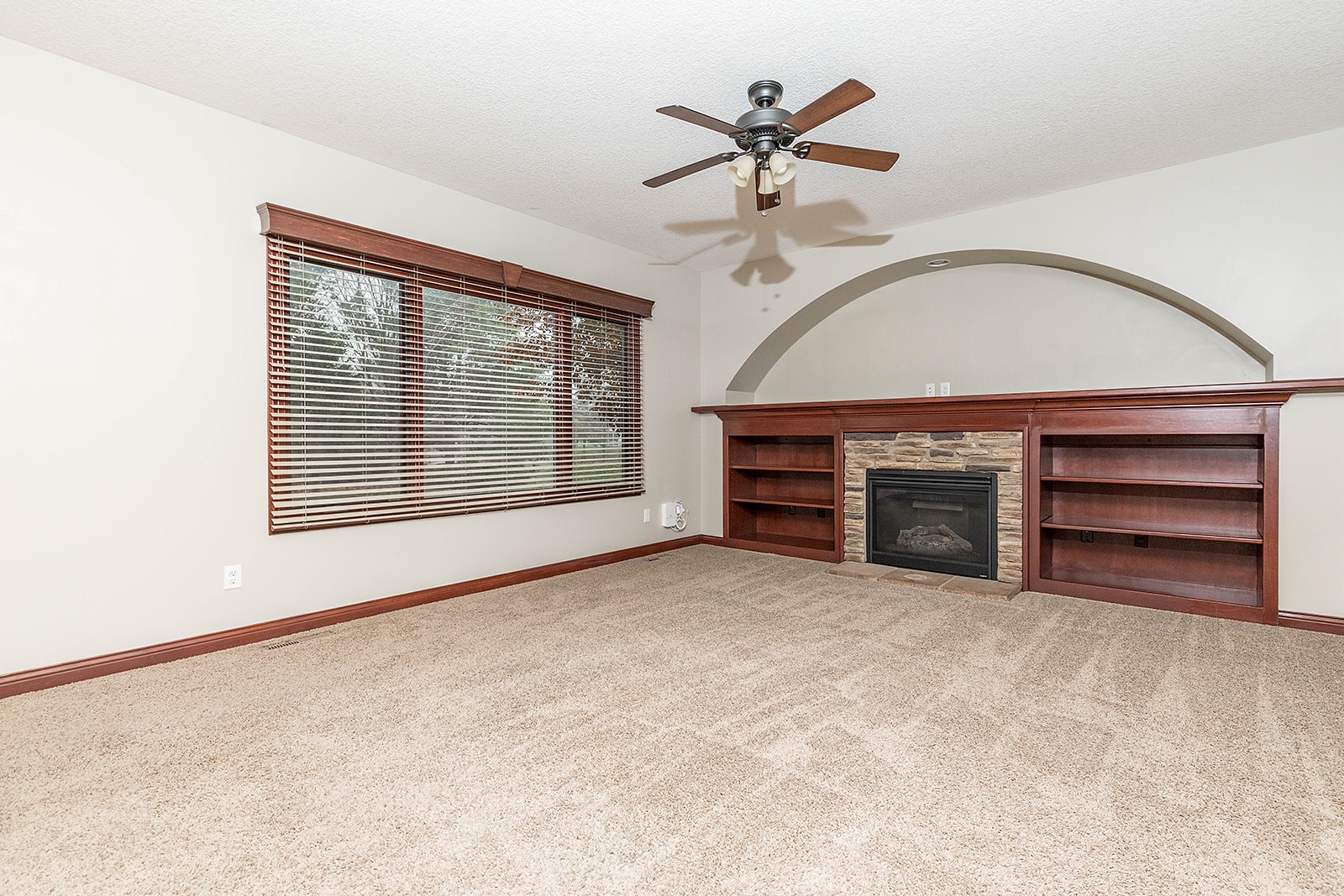 8700 Wooded Point Drive