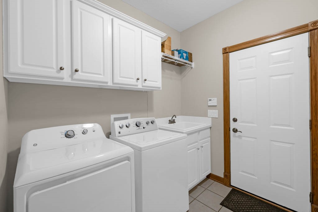 1205 Tulip Tree Lane, West Des Moines, Iowa image 17
