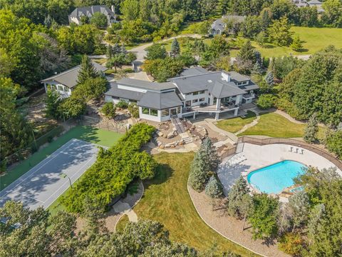 3700 Hidden Creek Drive West Des Moines IA 50265