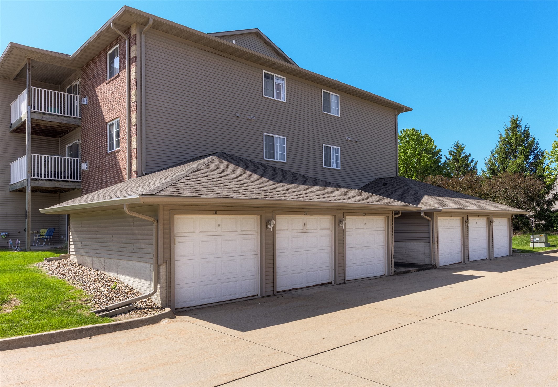 4130 100th Street #7, Urbandale, Iowa image 30