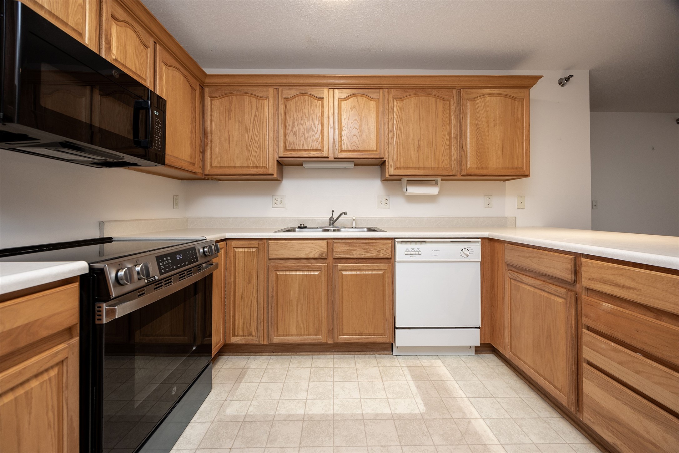 4130 100th Street #7, Urbandale, Iowa image 19