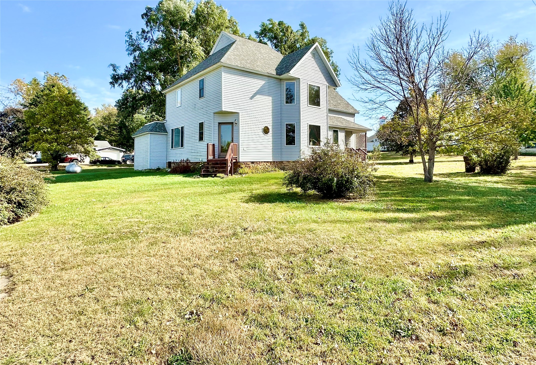 200 S Division Street, Montour, Iowa image 31