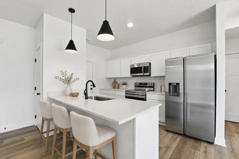 Condo For Sale - 213 NW Waverly Drive<br/> Dallas County, Waukee, IA 50263