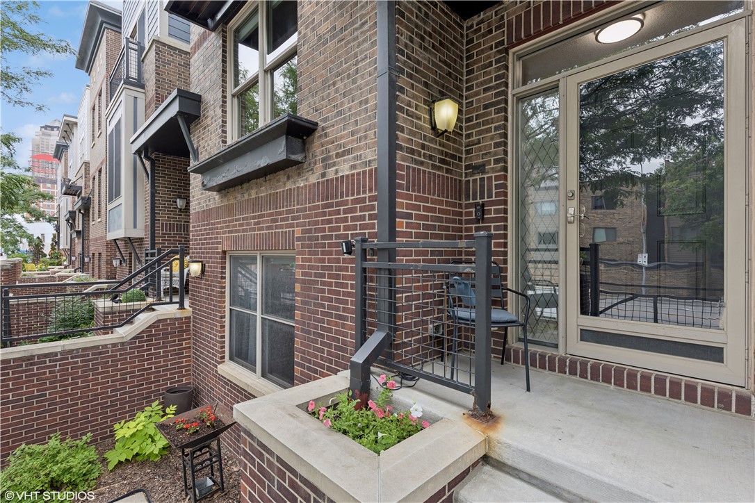 201 Grand Avenue #107, Des Moines, Iowa image 3