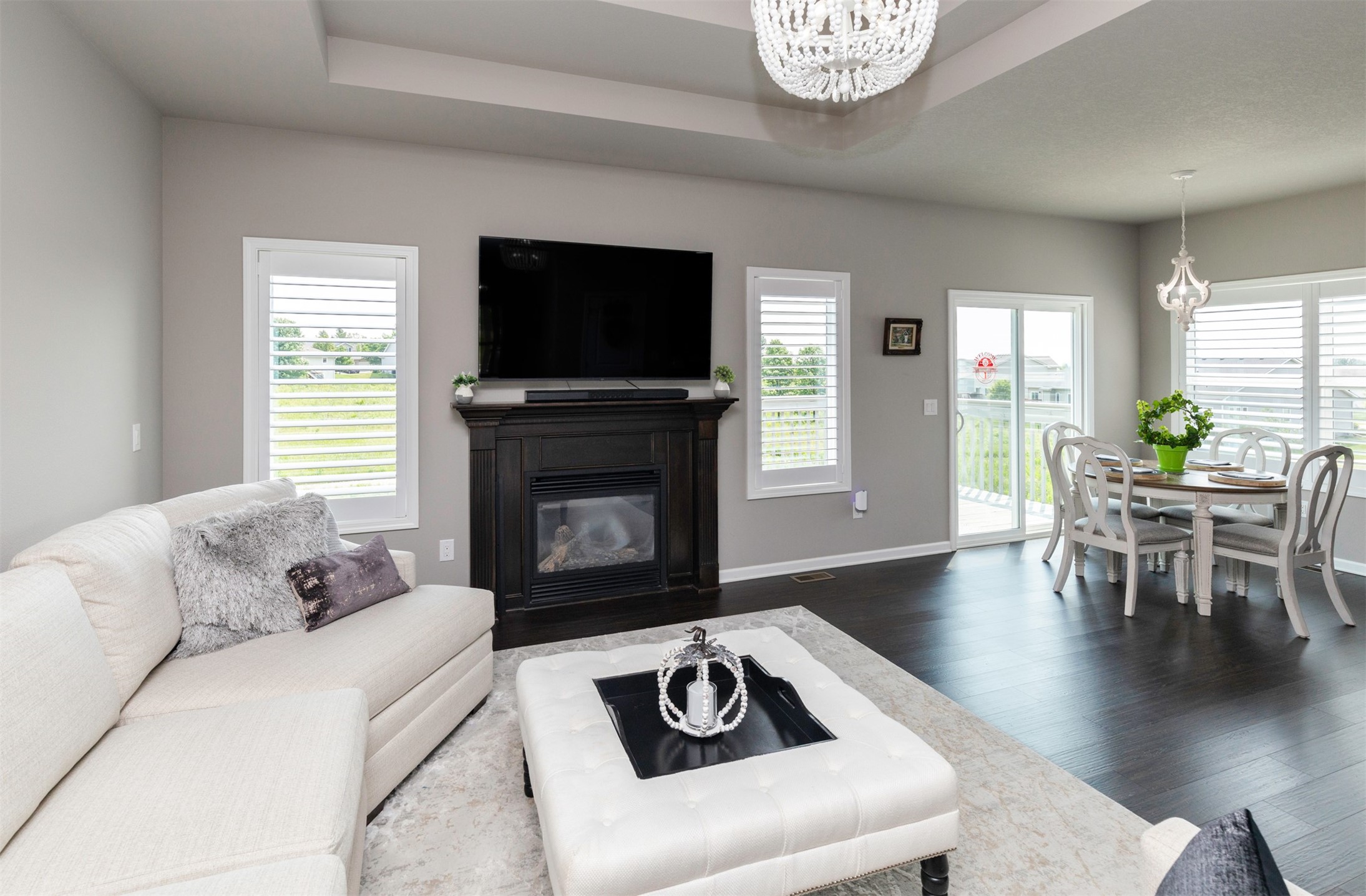 1245 Blue Bonnet Drive, Carlisle, Iowa image 3