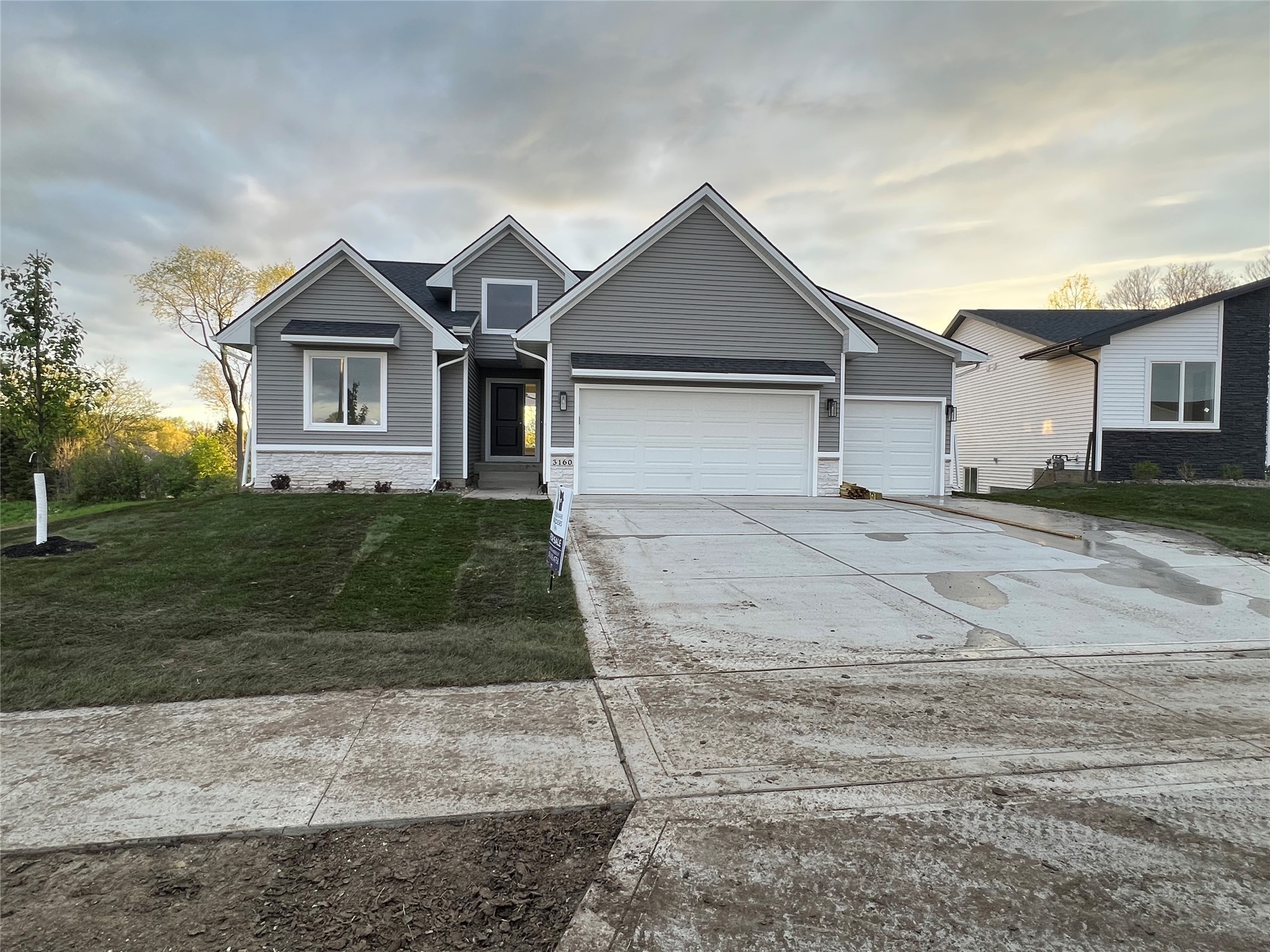 3160 Brook Landing Court, Des Moines, Iowa image 1