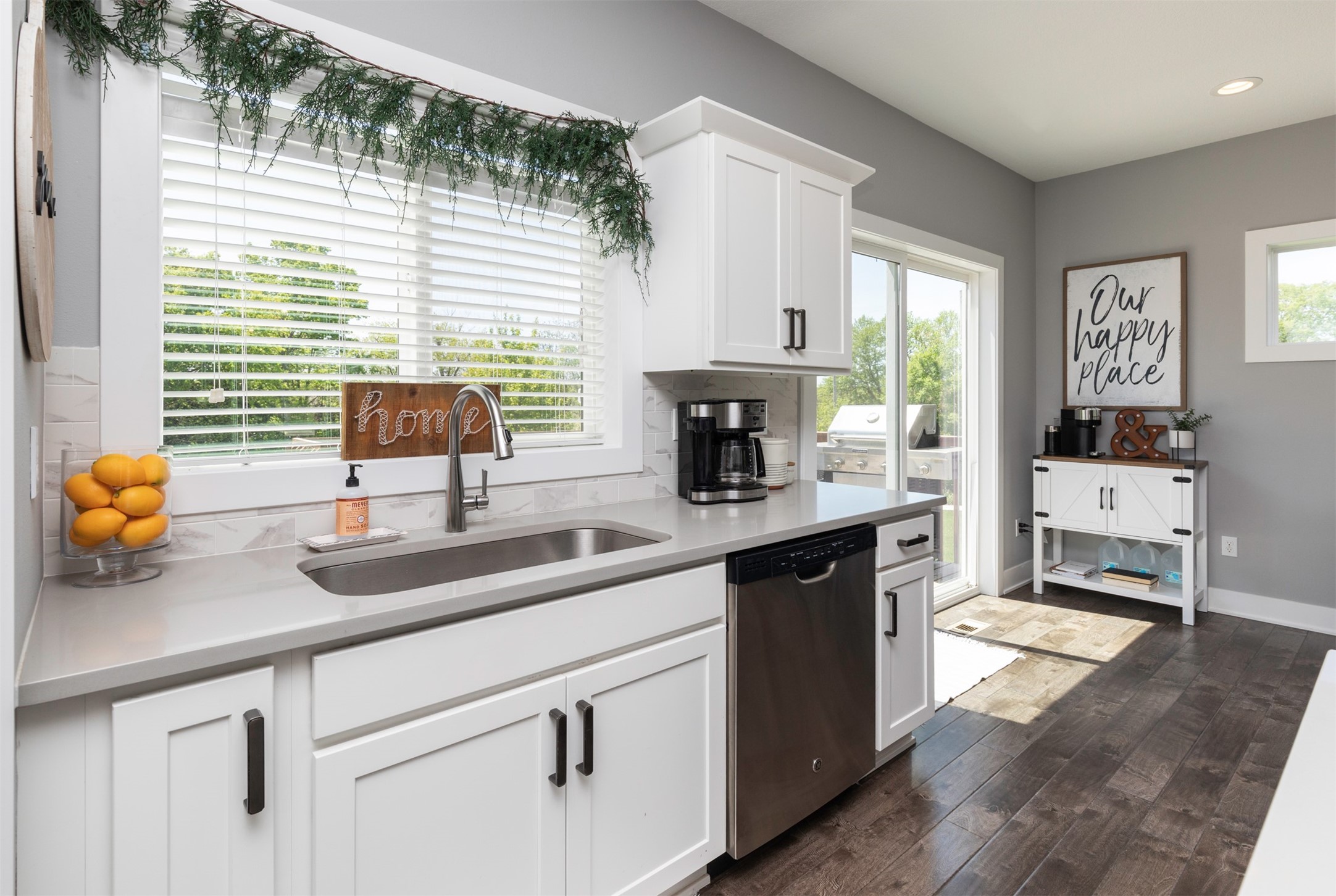 4782 SE 34th Court, Des Moines, Iowa image 3