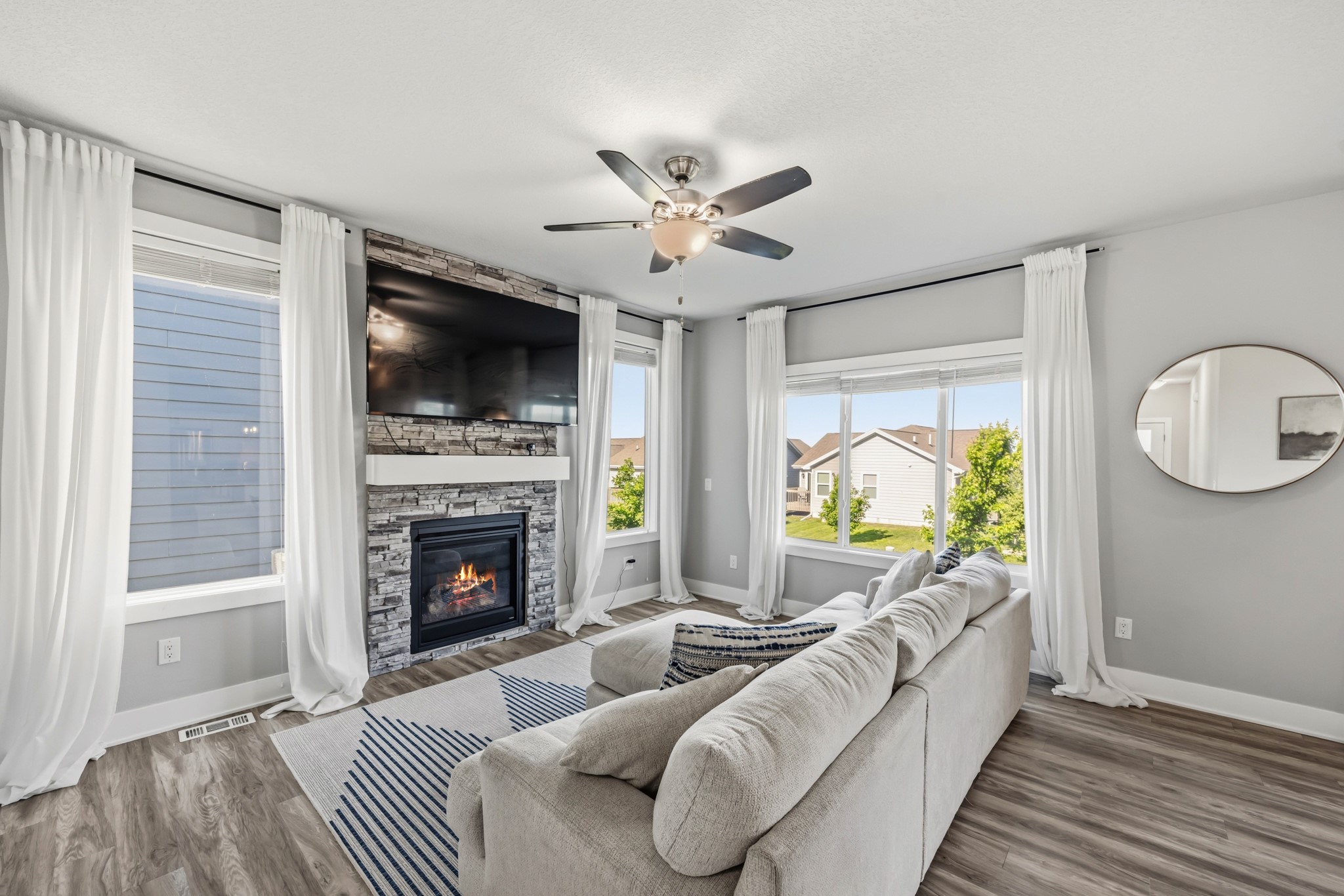2000 NE Heritage Drive