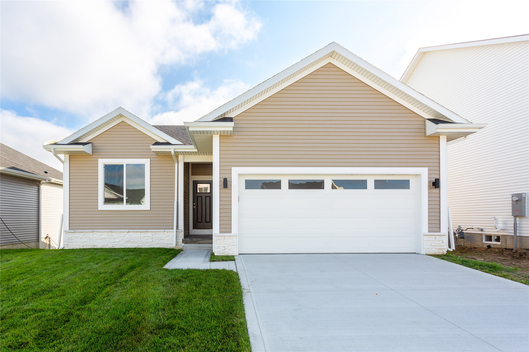 2225 Chan Drive, Adel, Iowa image 1