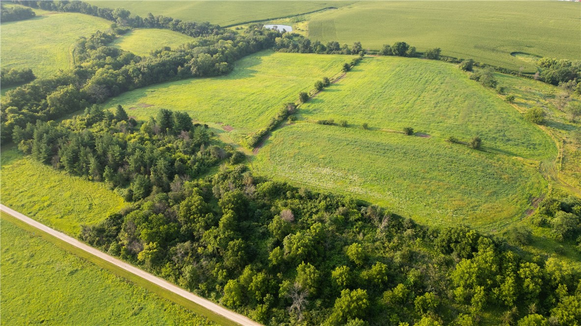 000 Overton Circle, Adel, Iowa image 16