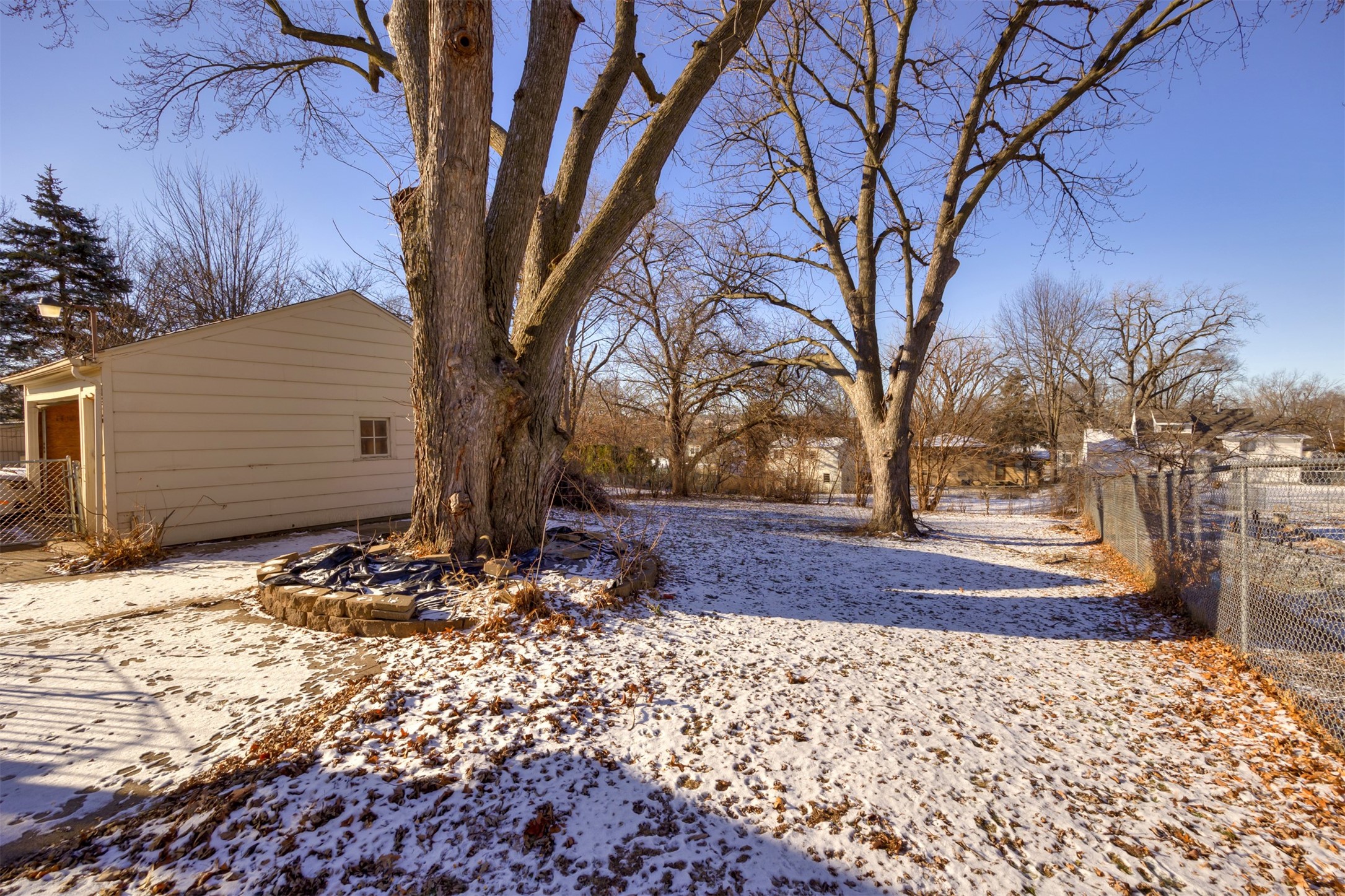 946 64th Street, Windsor Heights, Iowa image 4