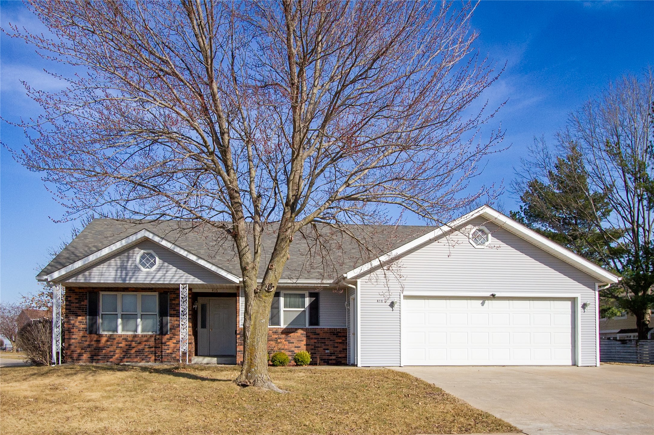 416 E 15th Street, Pella, Iowa image 1