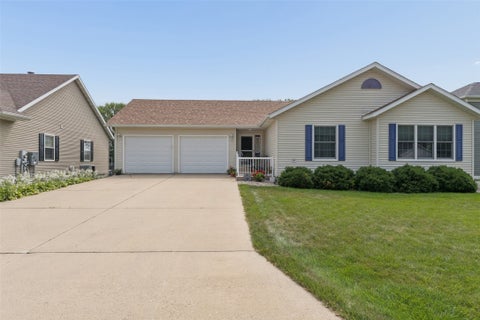 Homes For Sale - 39 Lido Road<br/> Cerro Gordo County, Clear Lake, IA 50428