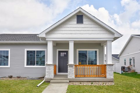 Condo For Sale - 9740 Regatta Lane<br/> Johnston, IA 50131