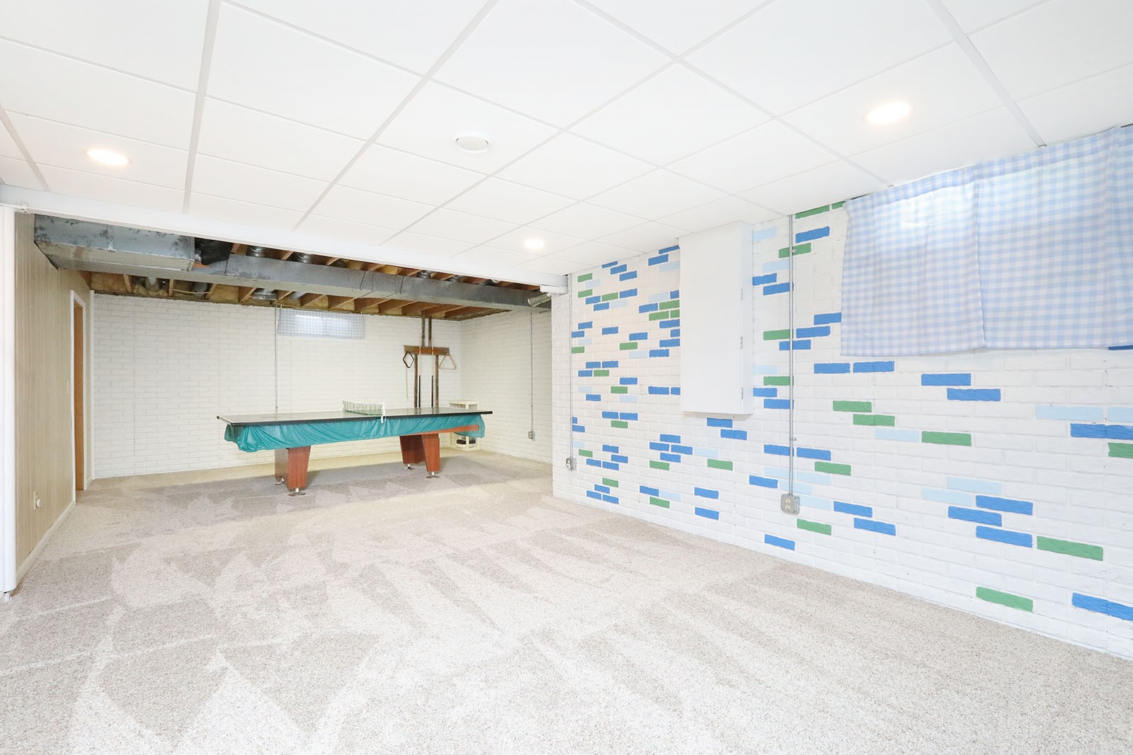 5909 Brookview Drive, West Des Moines, Iowa image 9