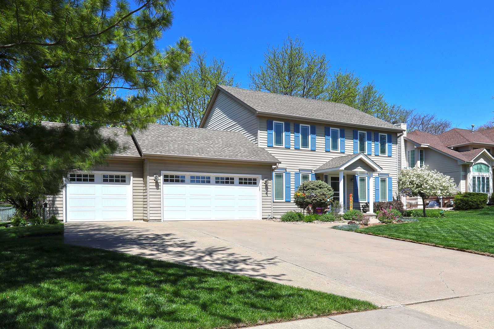 5909 Brookview Drive, West Des Moines, Iowa image 4